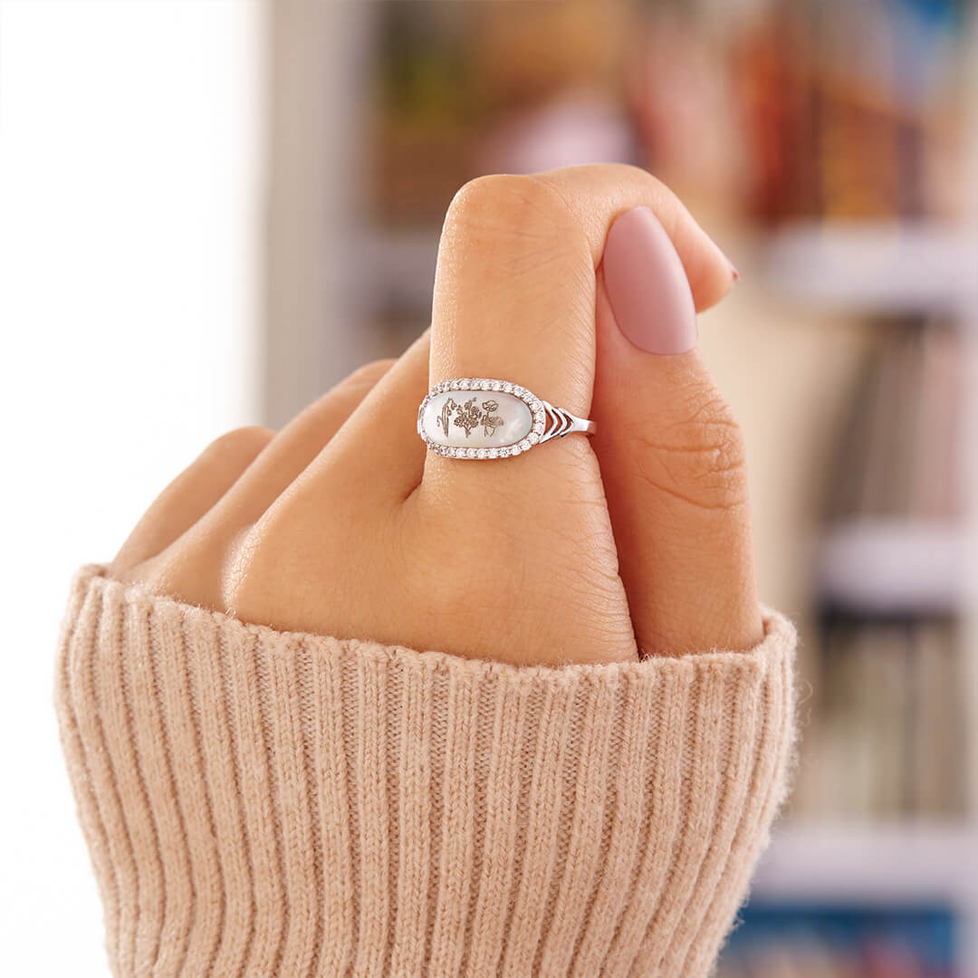 Family Wildflowers Garden Engraved Birth Flowers Shell Ring