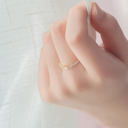 Minimalist Crown Ring