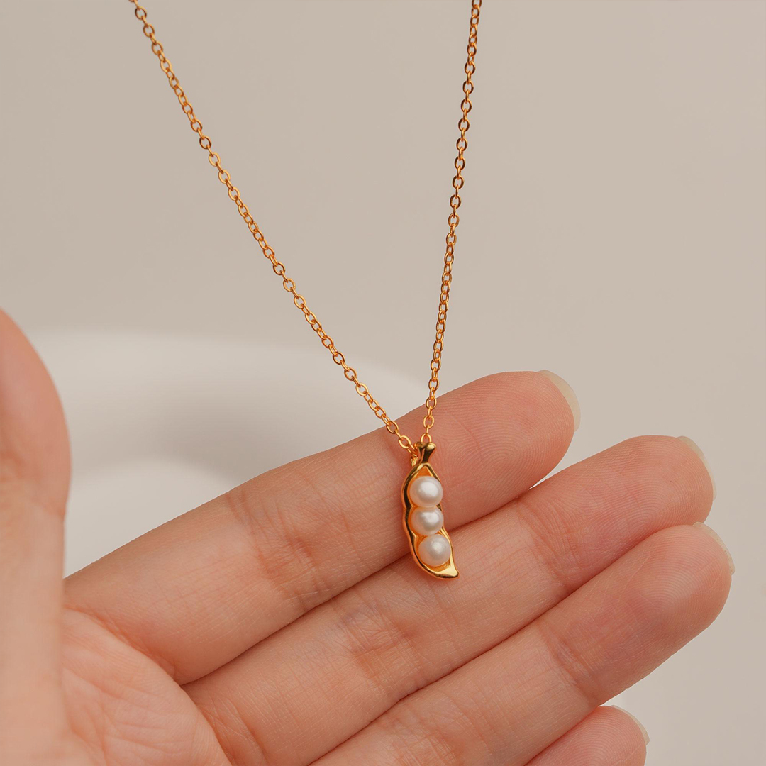 Three Peas in a Pod Friendship Necklace