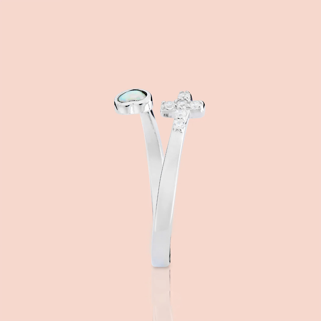 A Daughter’s Prayer 𝖥𝖺𝗂𝗍𝗁, 𝖧𝗈𝗉𝖾 & 𝖫𝗈𝗏𝖾 𝖱𝗂𝗇𝗀