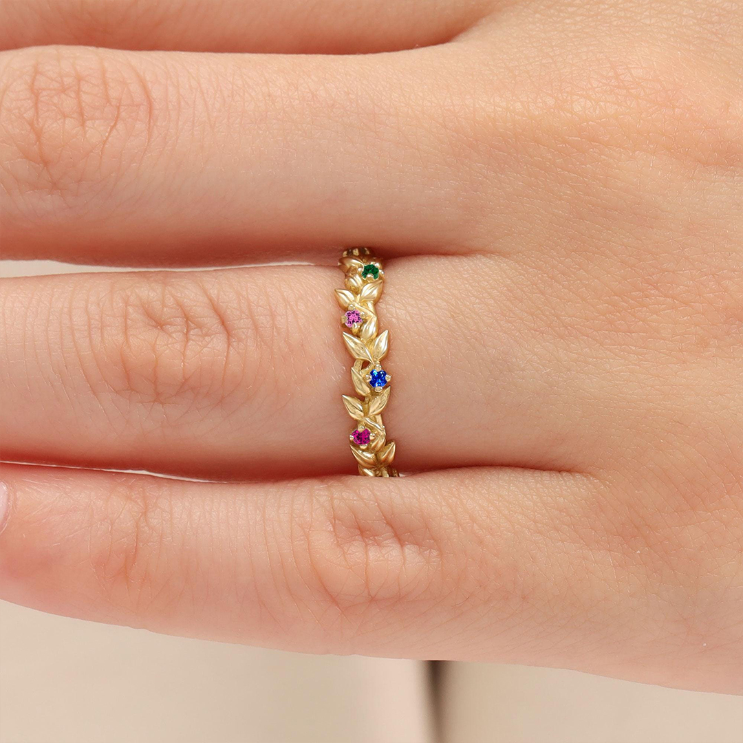 Family Roots Personalized 1-5 Leaf Birthstone Ring