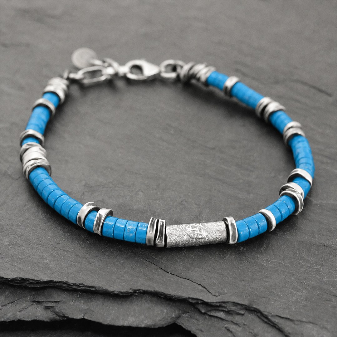Close-up of the bracelet detail