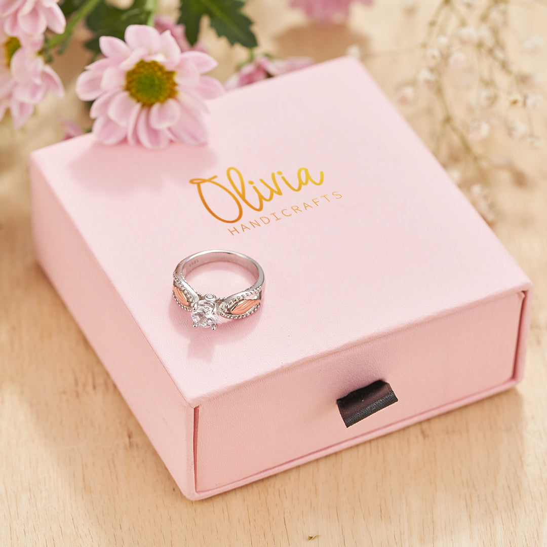 I'm Here For You Circle Angel Wing Ring