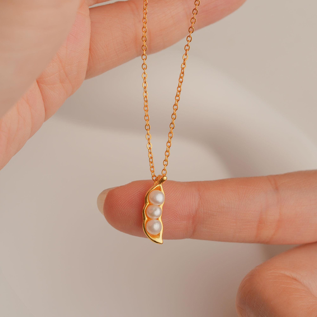 Three Peas in a Pod Friendship Necklace