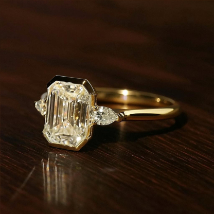 Promise to Myself Emerald Radiance Ring