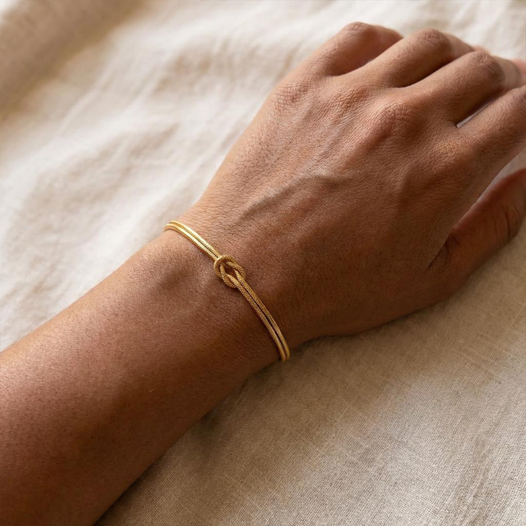 Mother-Daughter Bond Love Knot Bracelet