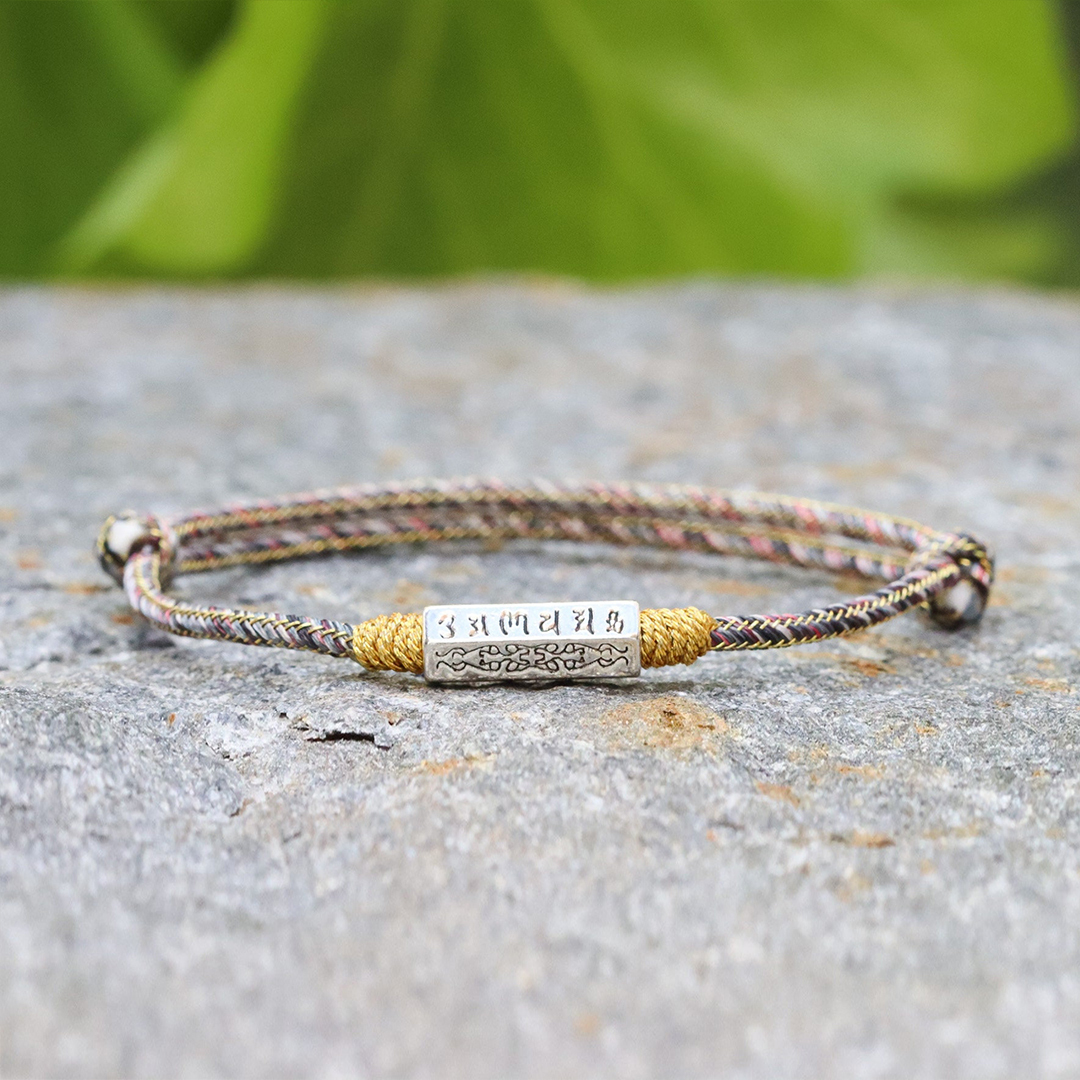 Handmade Tibetan Braided Bracelet – Lucky Knot Charm for Protection & Spiritual Growth