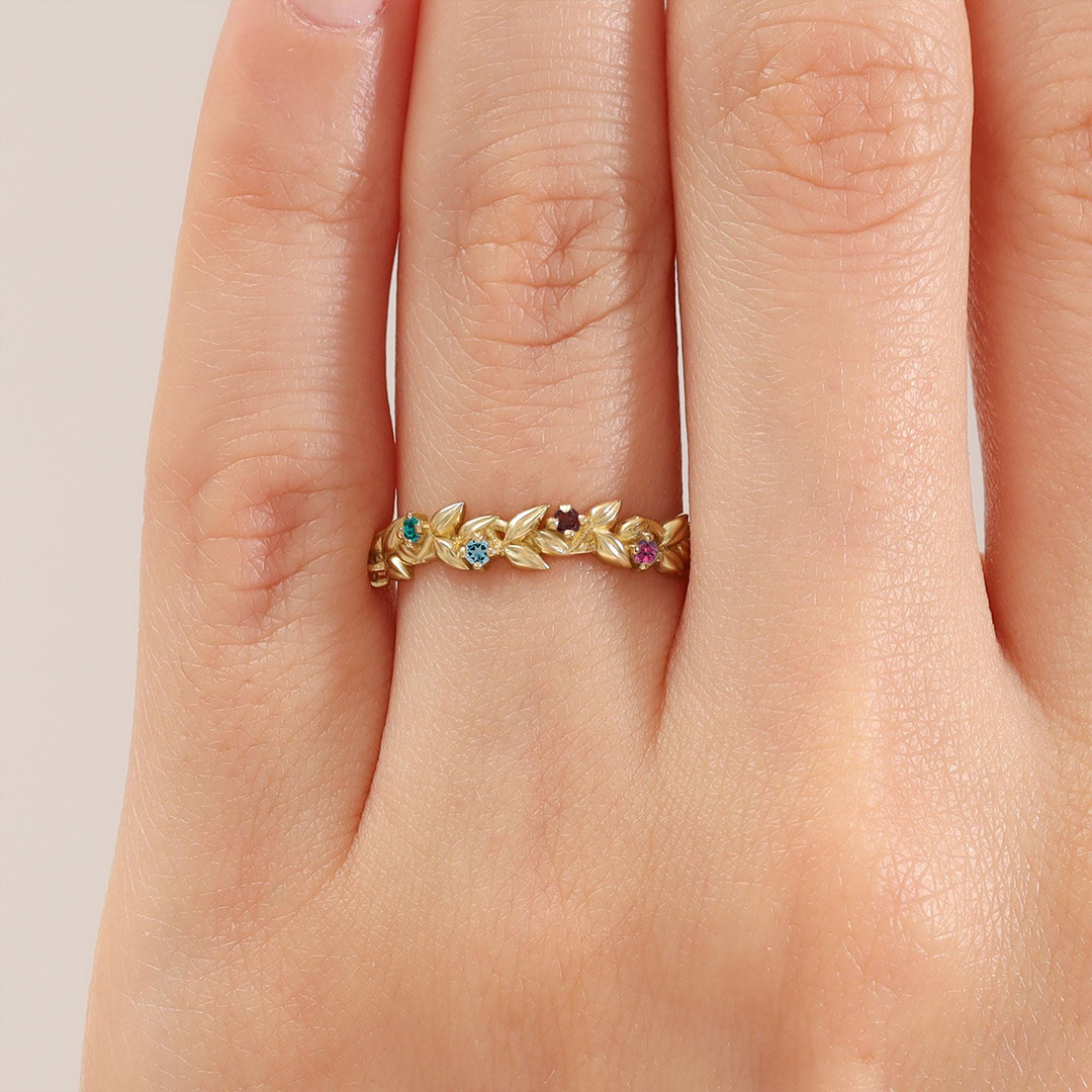 Family Roots Personalized 1-5 Leaf Birthstone Ring