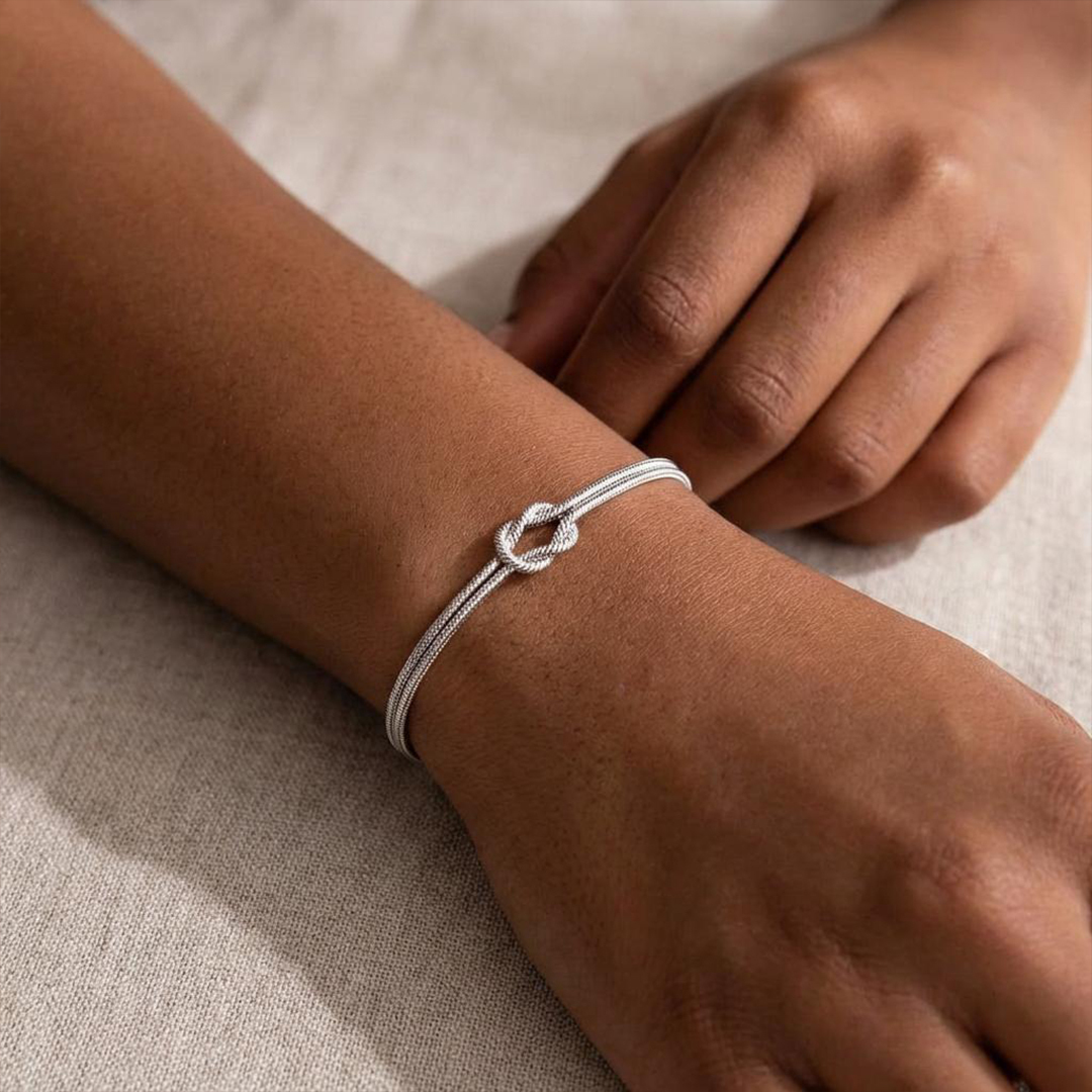 Mother-Daughter Bond Love Knot Bracelet