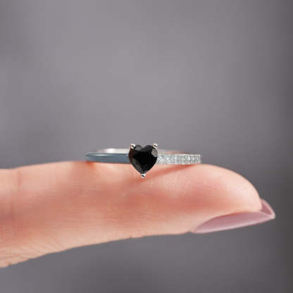 I Am Me Black Heart Enamel Ring