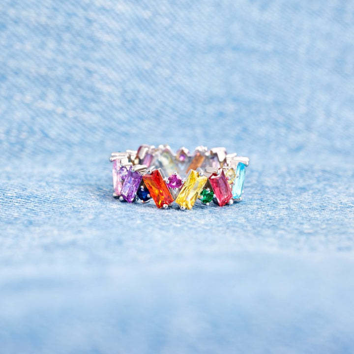 A Rainbow With No End Matching Rainbow Bands