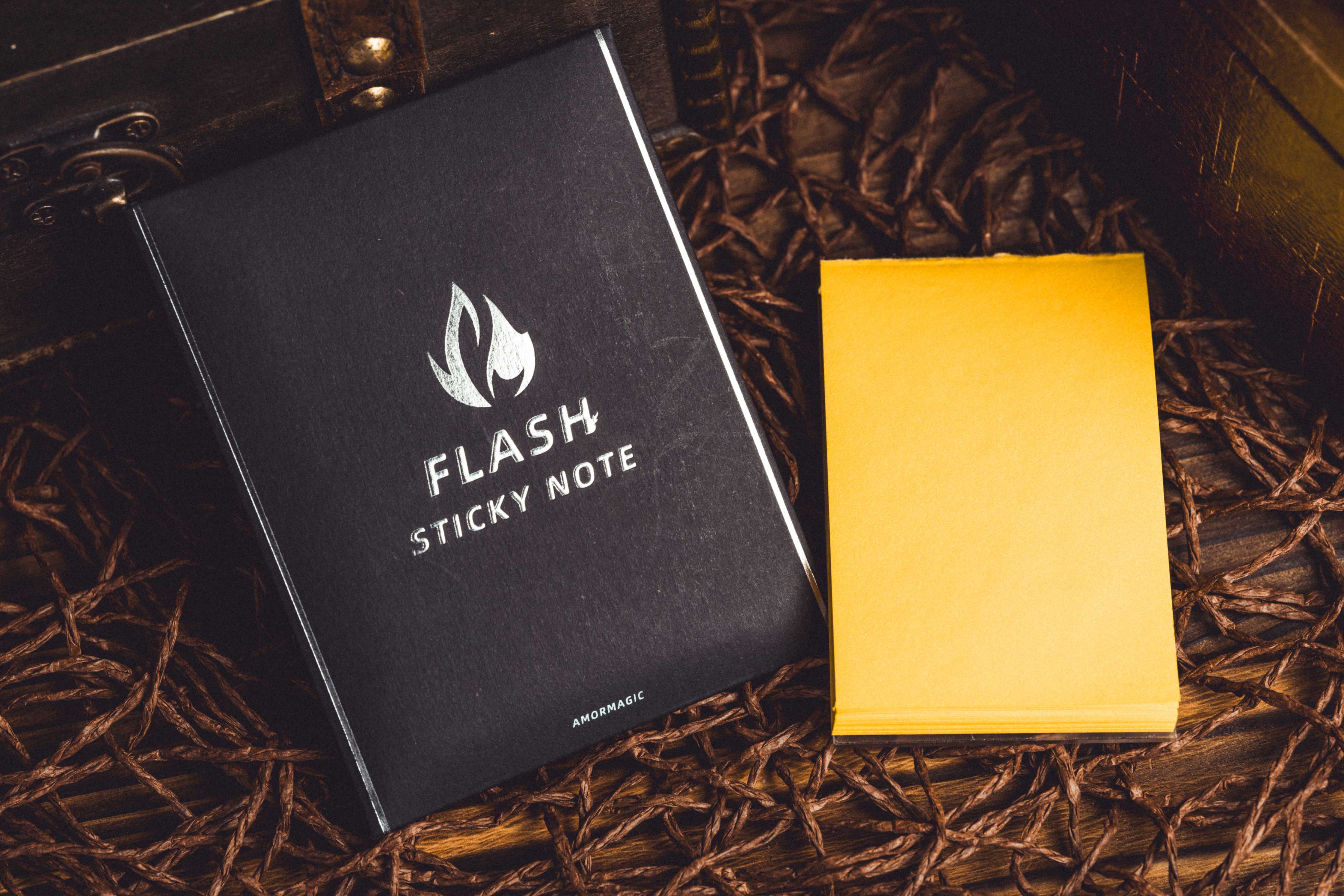 FLASH STICKY NOTE By Wang Chunjian & Amor Magic