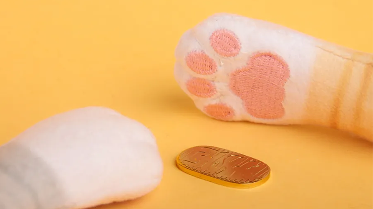 Cat Burglar by Davio Wu