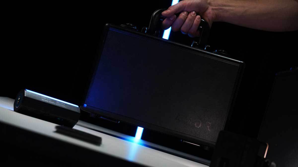 Magician's Case By AMOR MAGIC