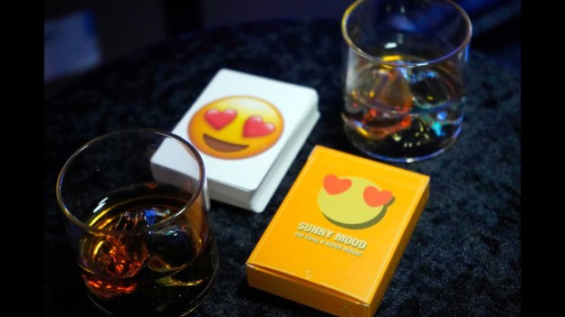 SUNNY MOOD By Viki Gong & AMOR MAGIC