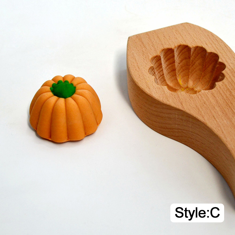 Wooden Fancy Bun Mold