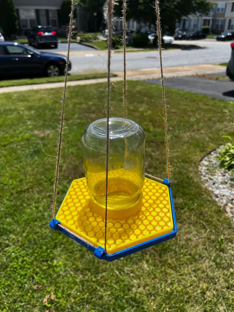 Hanging Tray for Bee Feeder / Hydration Station – Ant-Resistant Design