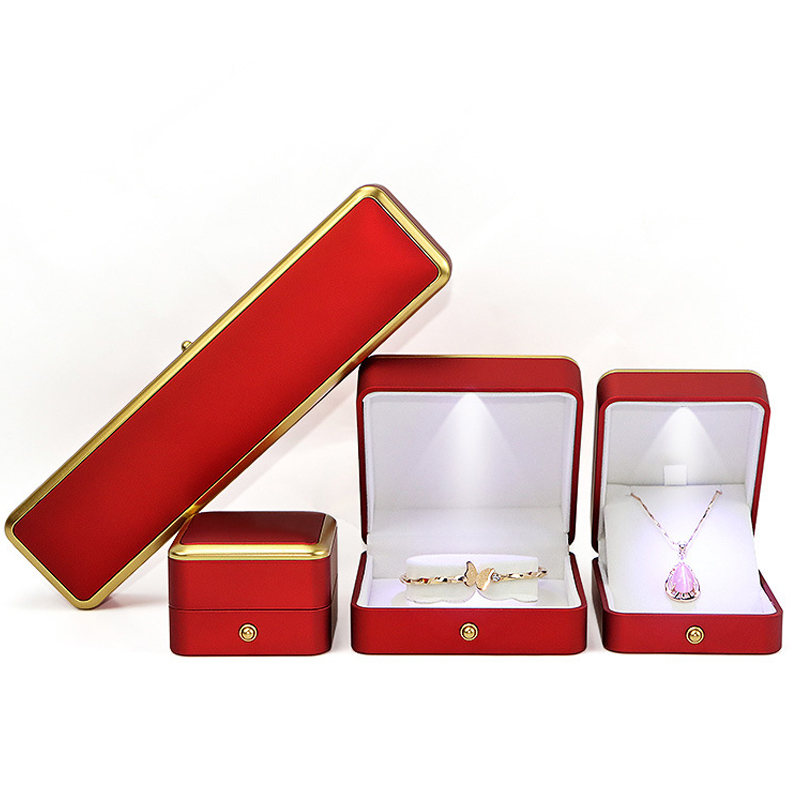 Red Soft Touch Paint Plastic Jewelry Light Boxes