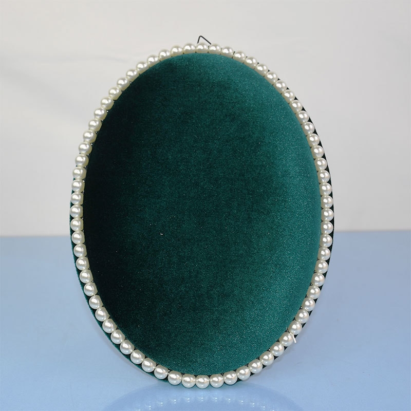 Girls around the world need to have some Jewelries!