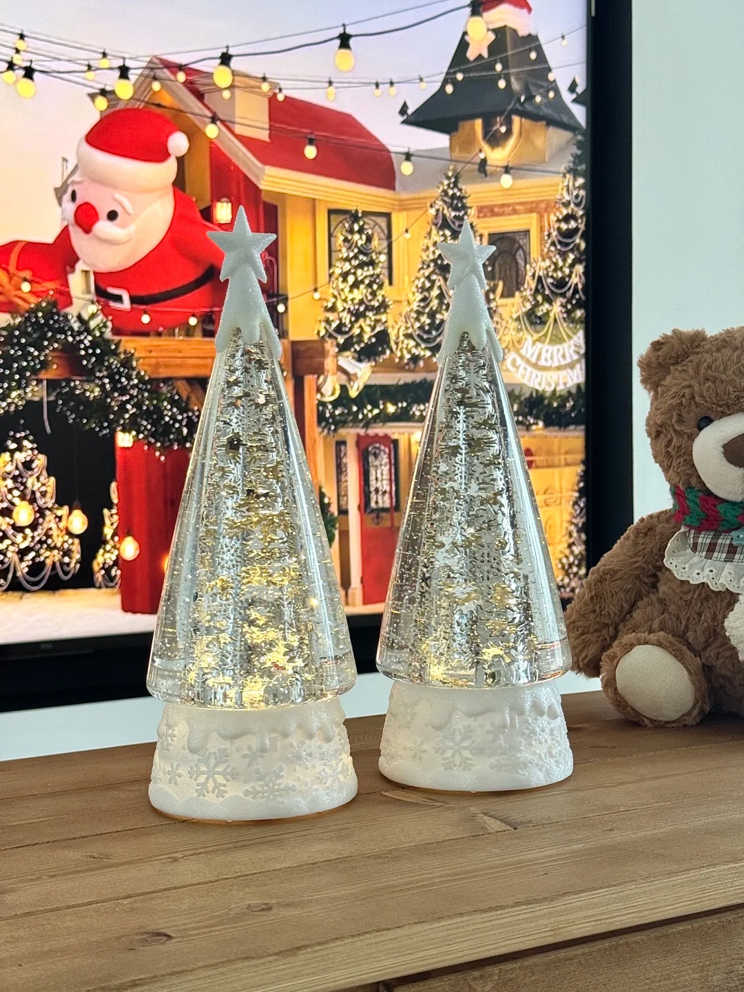 ✨ Snowflake-Illuminated Christmas Tree Ornament🎄