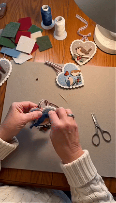 ⏳ Last Day 49% OFF – 🐦 Beginner-Friendly Winter Bird Felt Heart Ornament Sewing Kit Collection💕