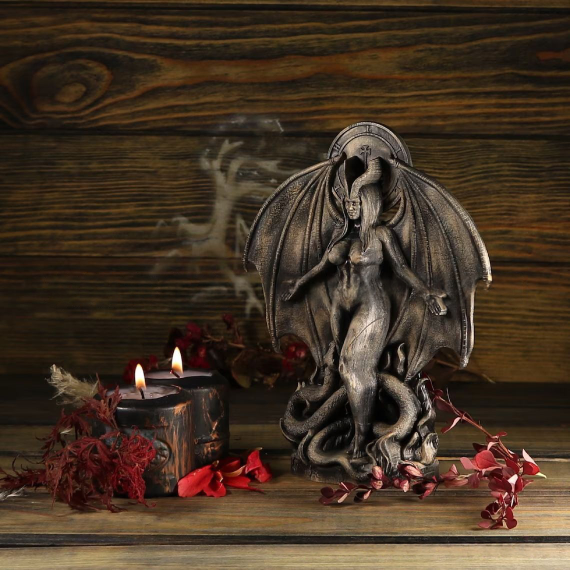 Statue of Lilith Inanna