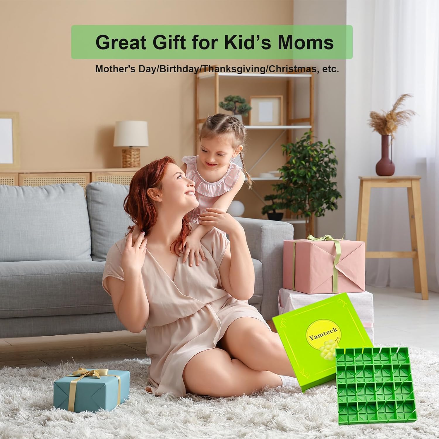 Grape cherry tomato slicer slices in halves or quarters at a time