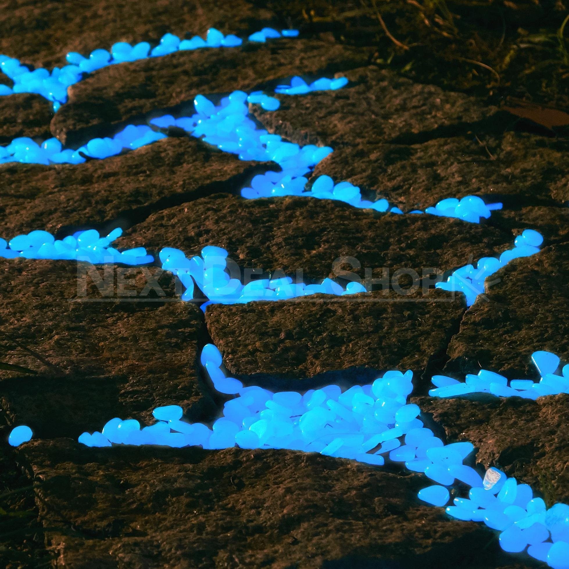 Glow-in-the-Dark Garden Pebbles-KOLAICH™