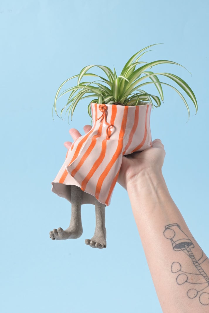 👖 Whimsical Hanging Legs Planter – Cute & Funny Home Decor