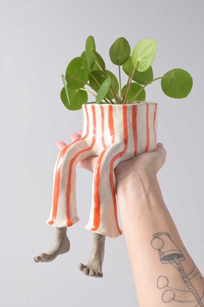 👖 Whimsical Hanging Legs Planter – Cute & Funny Home Decor
