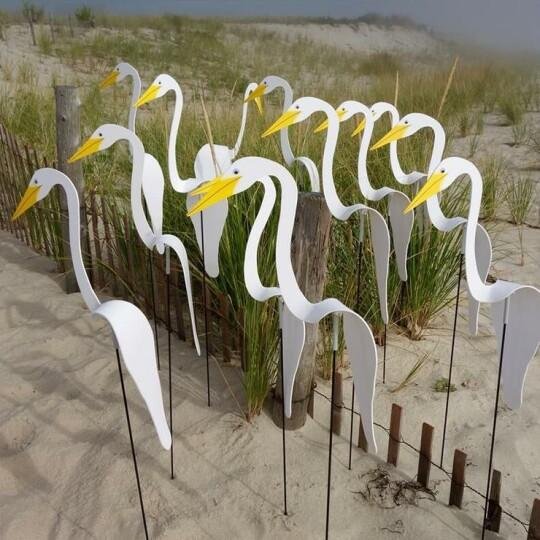 Swirl Bird  A whimsical and dynamic bird that spins with the slight garden breeze