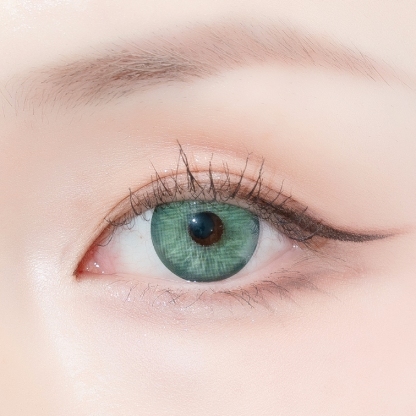 Tracy Green - Yearly, 2 lenses