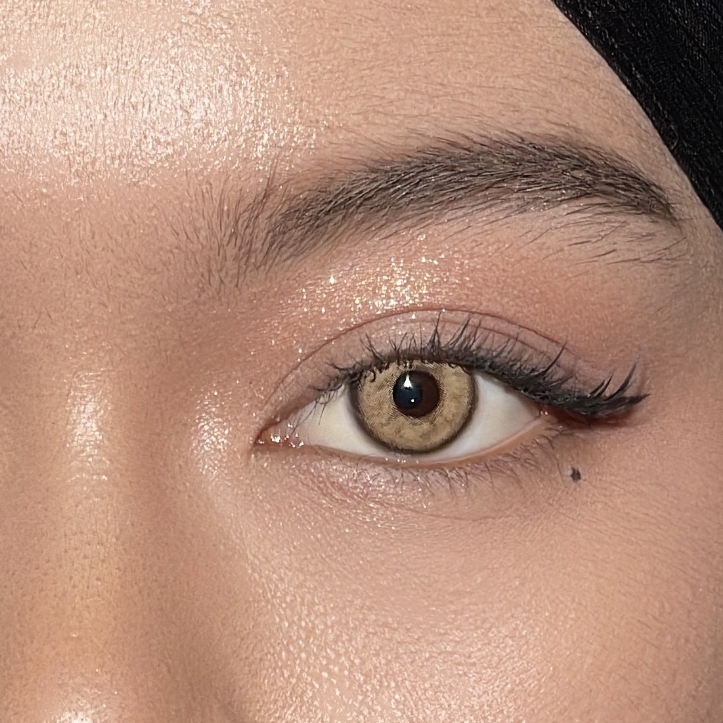 Sorayama Brown - 1 Year, 2 lenses