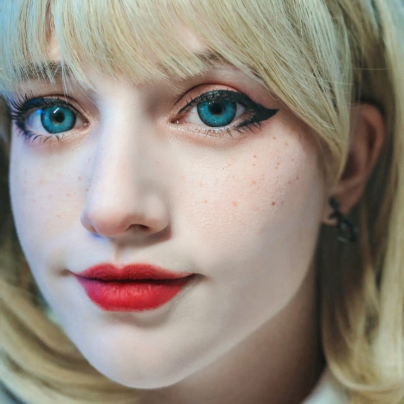 Viola Blue - Yearly, 2 lenses