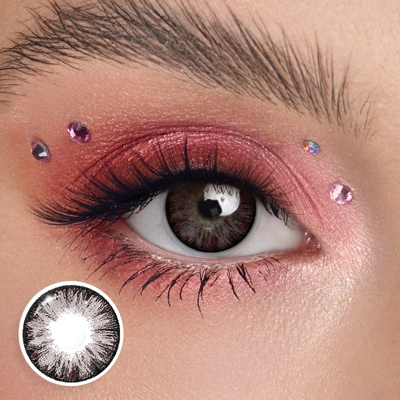 Naomi Brown - 1 Year, 2 lenses