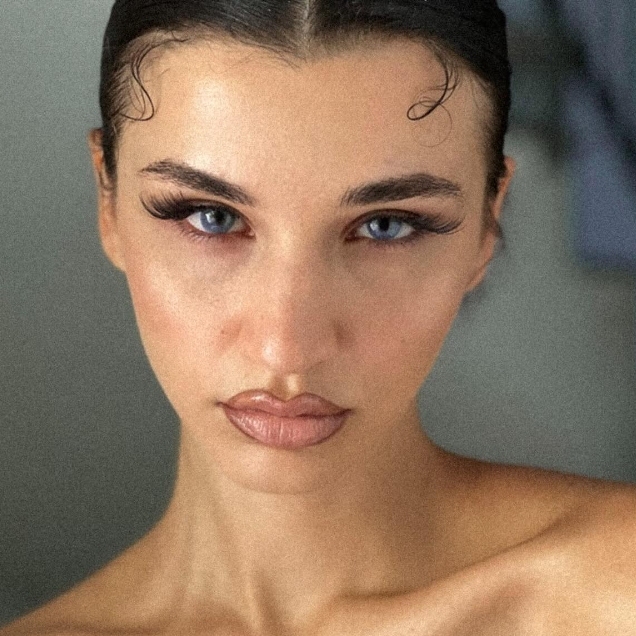 Glitter Blue - Yearly, 2 lenses