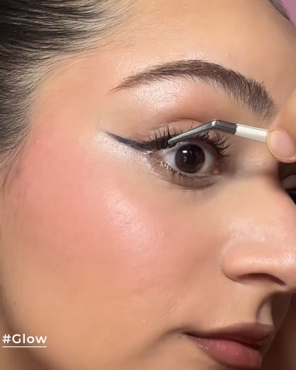 Everyday Natural GLOW 1 Step Pre-glued Lash Clusters