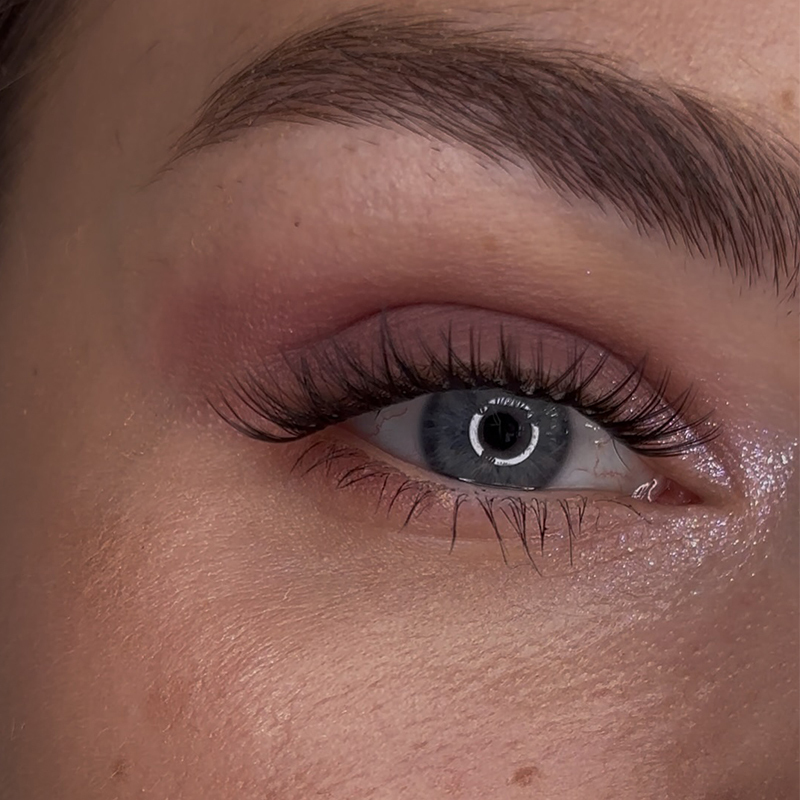 Everyday Natural GLOW 1 Step Pre-glued Lash Clusters