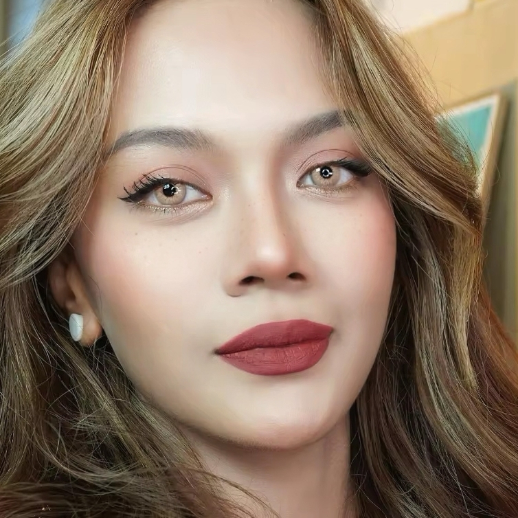 Muse Brown - 1 Year, 2 lenses