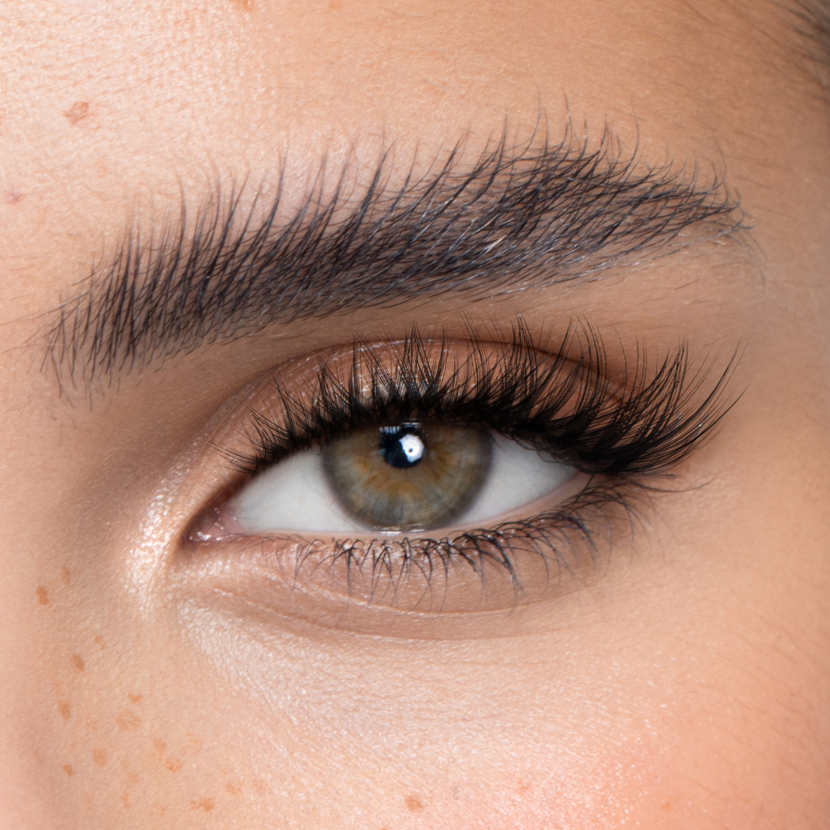 Soft & Wispy LUXE 1 Step Pre-glued Lash Clusters