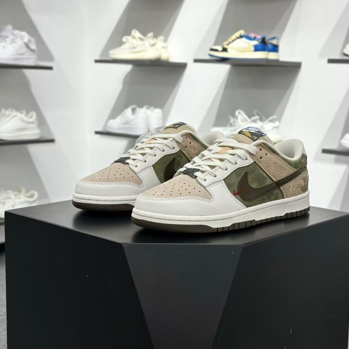 Nike Dunk Low horse-year shoes size 39-45