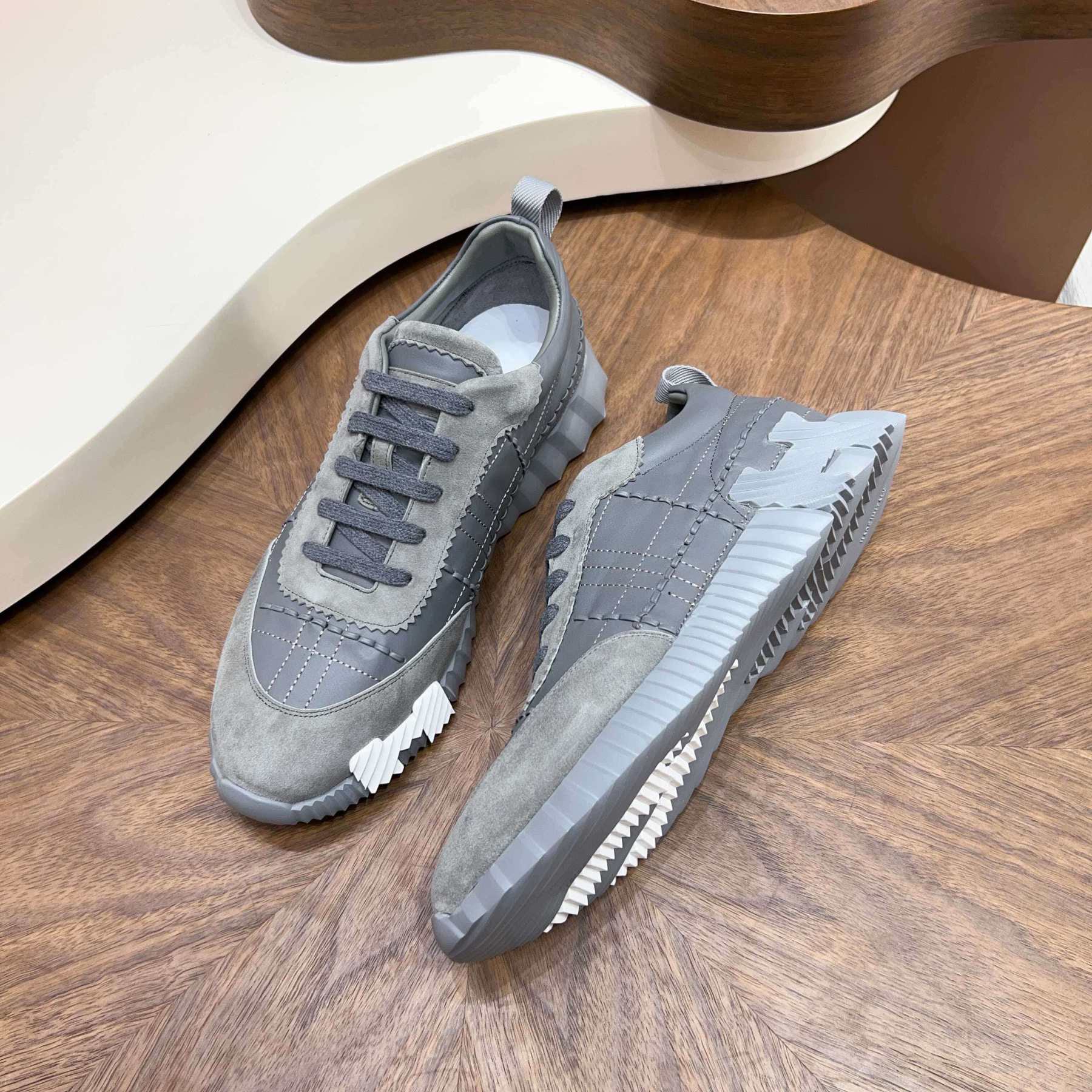 HM Bouncing Casual top quality shoes size 38-45