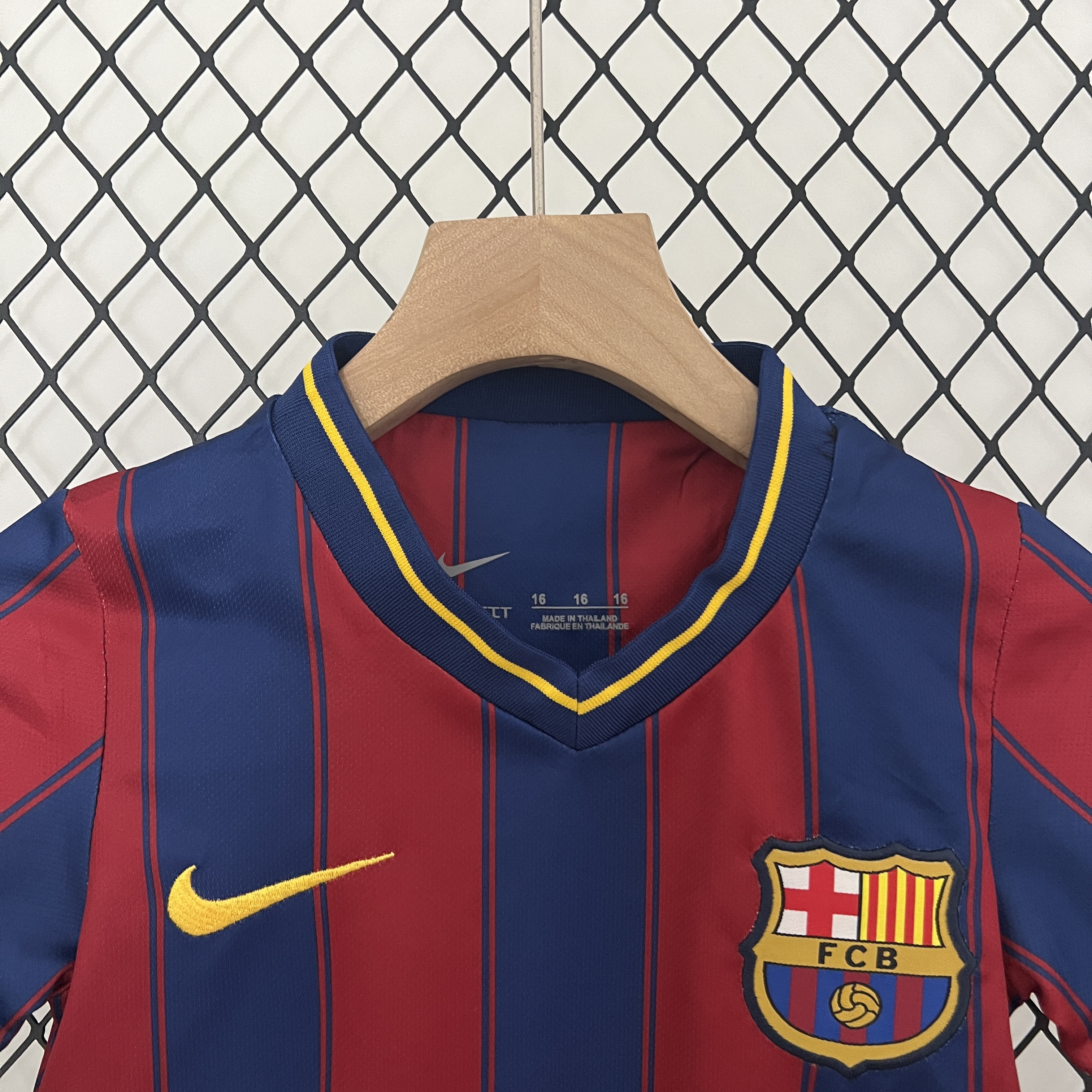 Retro Kids 09/10 Barcelona home size:16-28