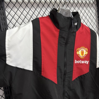 26/27 Manchester United black retro Windbreaker S-XXL
