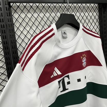 2026 Bayern white long sleeve thickened Hoodie S-4XL