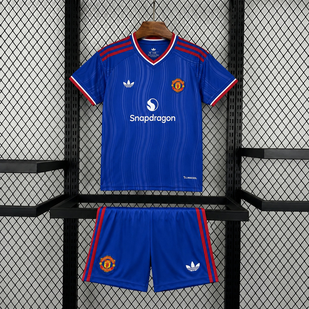26/27 Manchester United away kids version size 16-28