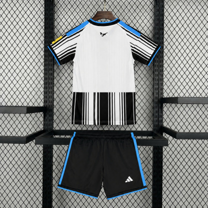 26/27 Newcastle United home kids version size 16-28