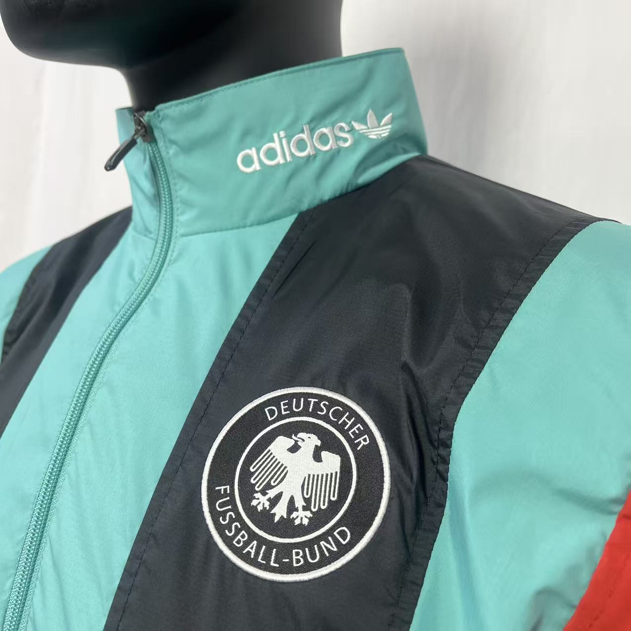 2026 Germany green windbreaker S-XXL