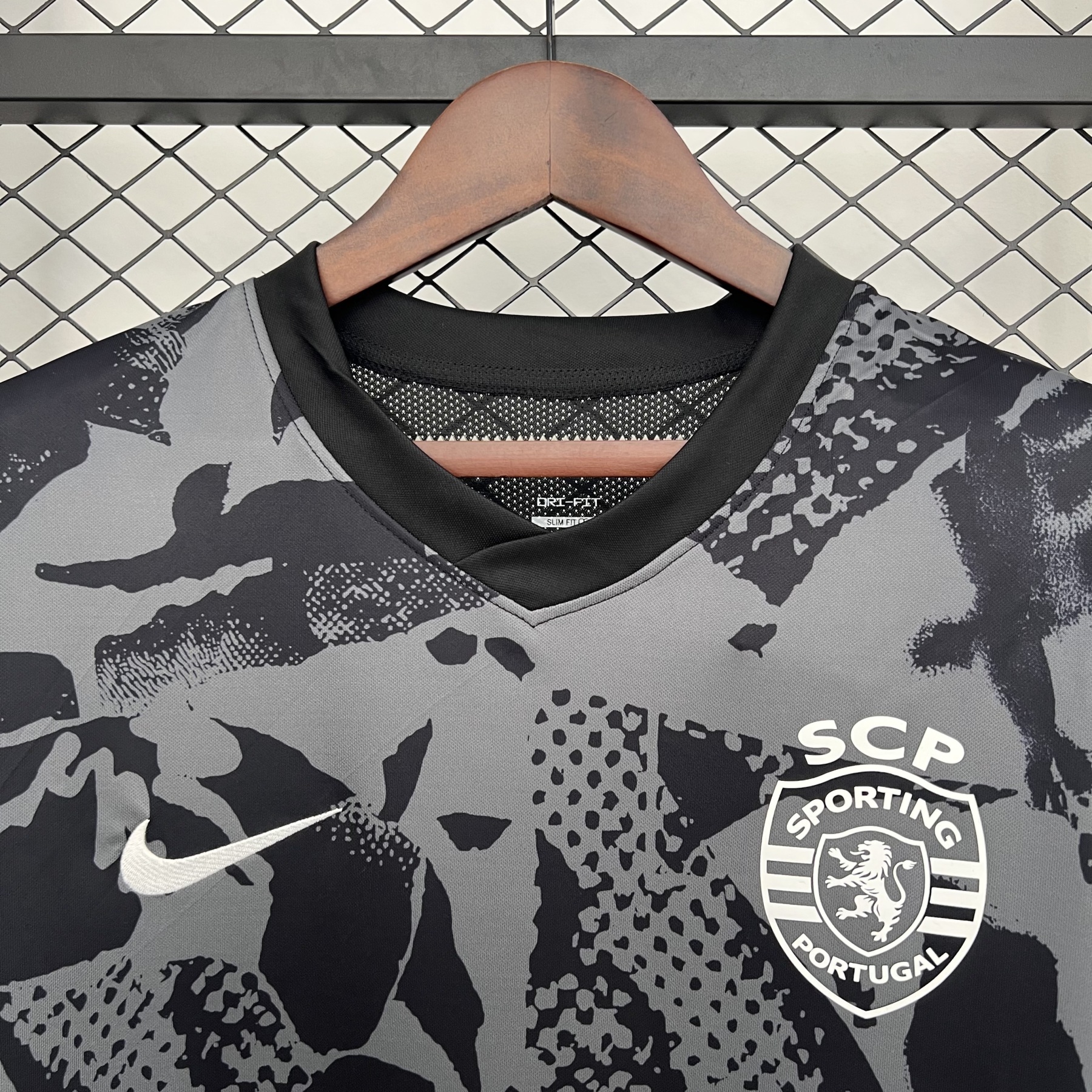 25-26 Sporting CP training black Fan Version S-4XL