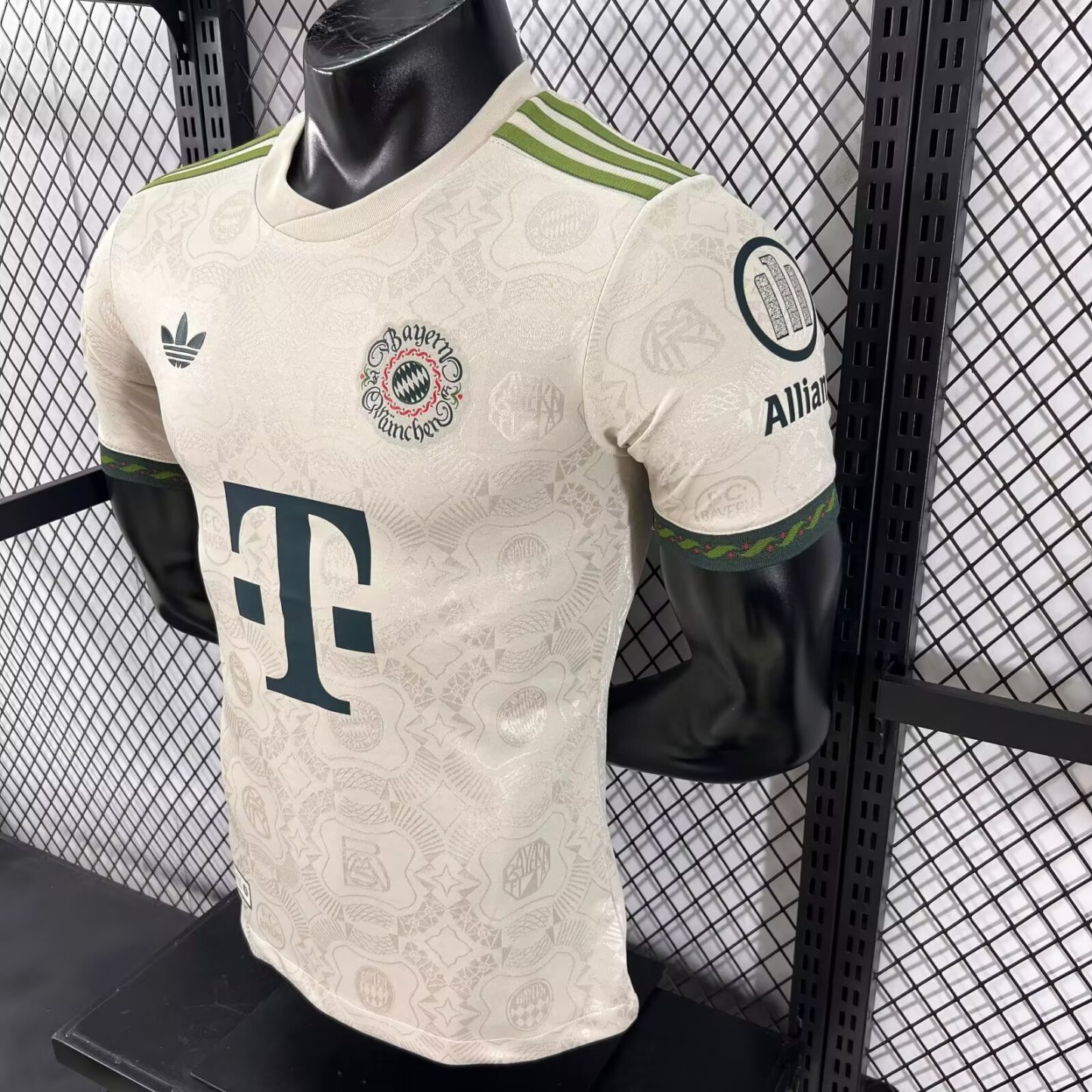 25/26 Bayern Oktoberfest special Player version S-XXL